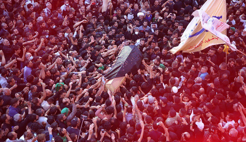 تشييع مهيب ودفن جثمان السيد جاسم الطويرجاوي في الصحن الحسيني الشريف