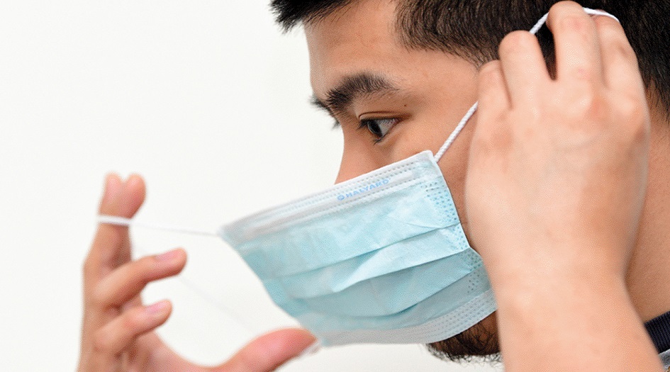 تجنبوا هذه الأخطاء أثناء ارتداء الكمامة للوقاية من كورونا