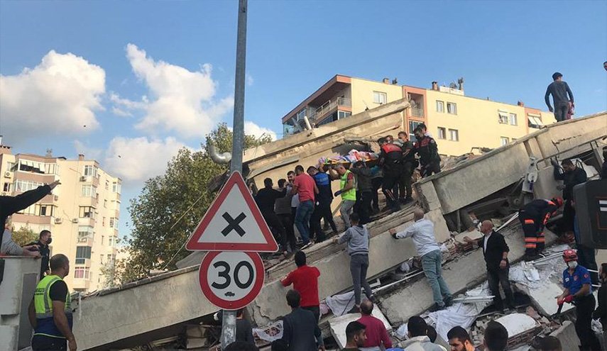 12 قتيلا وأكثر من 400 جريح بالزلزال التركي