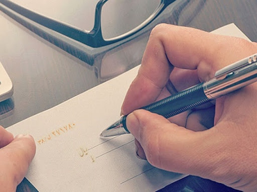 چک کیفری چیست و چه تفاوتی با چک حقوقی دارد؟