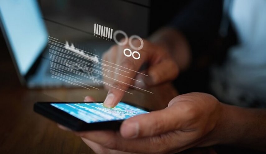 الهواتف الذكية أكثر وسائل الاتصالات عرضة للمراقبة