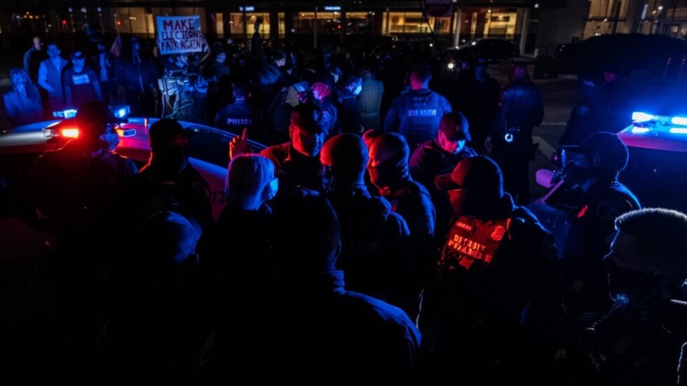 اعتقال مسلحين خططا لمهاجمة مركز المؤتمرات في فيلادلفيا