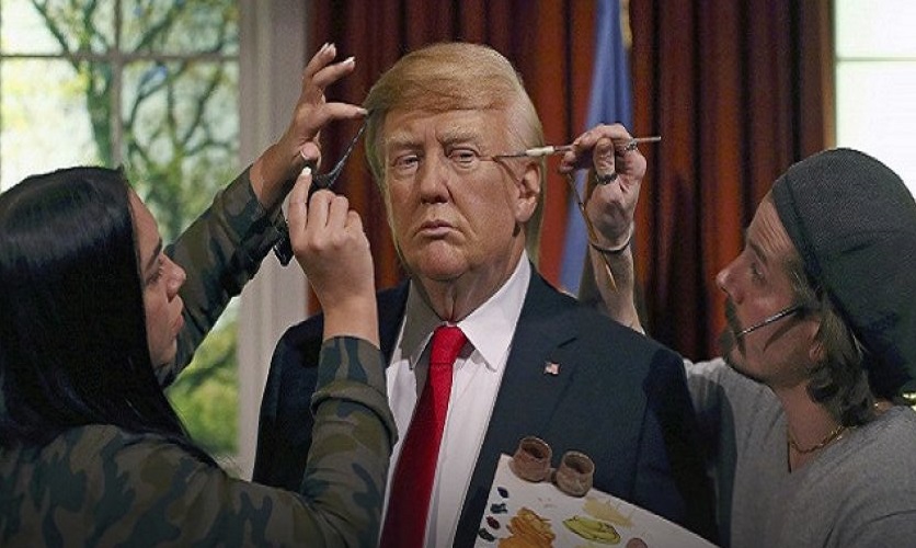 شاهد: أشهر متحف شمع في العالم يبدل ملابس تمثال ترامب