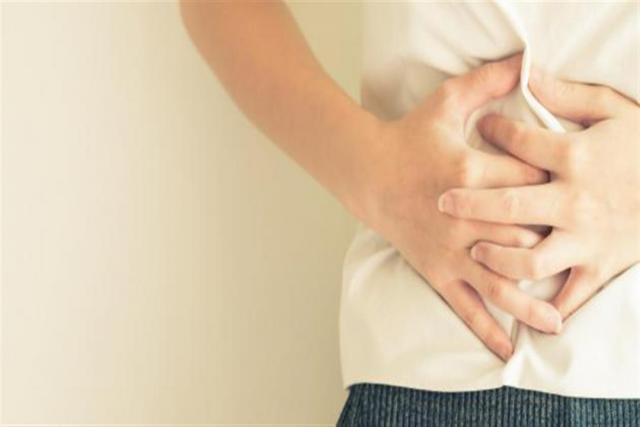 آلام البطن قد تشير إلى مرض نادر