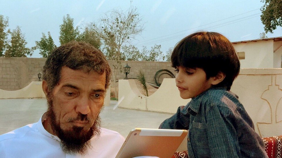 نجل الداعية السعودي سلمان العودة يتحدث عن "موت بطيء" يتعرض له والده في السجن