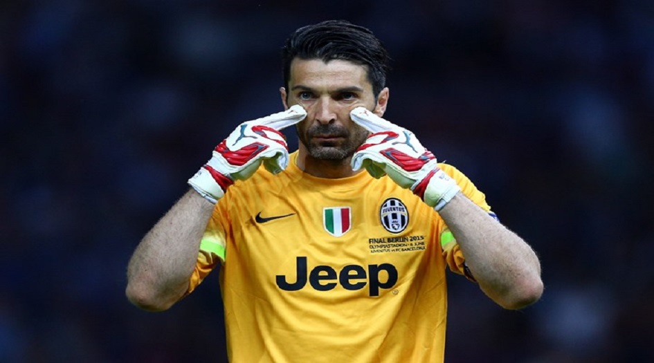 حراس المرمى يختارون بوفون كأعظم حارس في التاريخ