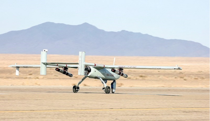 مناورات الجيش الايراني بالطائرات المسيرة تدمر اهدافها بصواريخ "آذرخش"