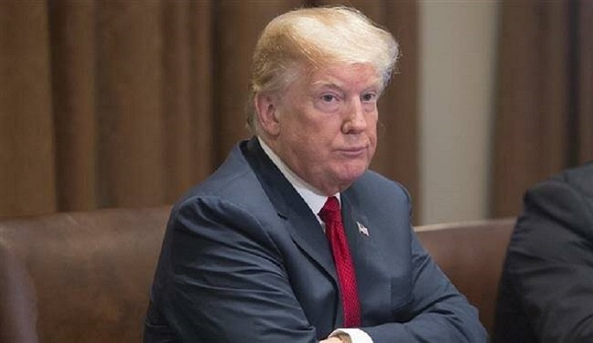 لجنة القوات المسلحة بمجلس النواب الأمريكي : يجب عزل ترامب على الفور!