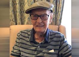 أكبر معمر أسترالي يكشف سر عمره الطويل