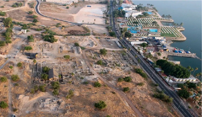 الكشف عن أحد أقدم المساجد بالعالم على شواطئ بحيرة طبرية