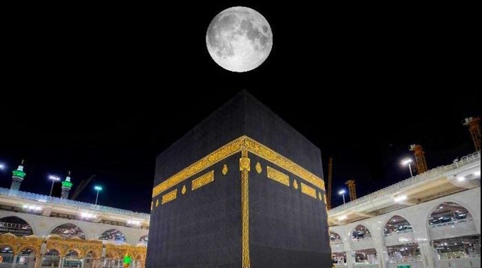 الليلة.. ظاهرة فلكية تحدث لأول مرة هذا العام فوق الكعبة المشرفة