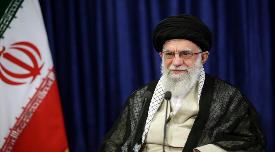 حشد من قادة القوة الجوية للجيش يلتقون قائد الثورة يوم غد الاحد