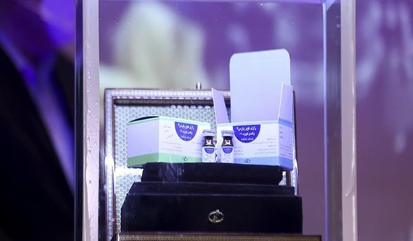 إزاحة الستار عن لقاح ايراني يتم تلقيه عبر الحقن والاستنشاق