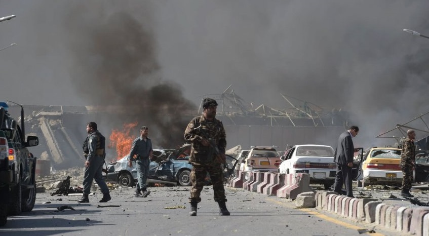 مقتل شخصين أحدهما قائد شرطة في أربعة انفجارات ضربت كابول