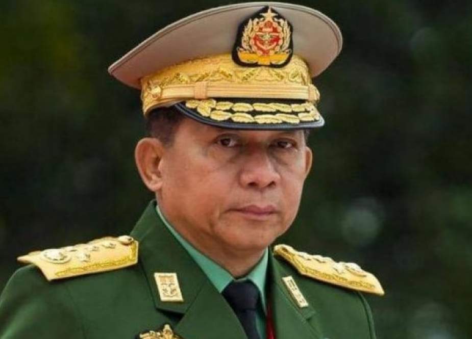 أول تعليق لزعيم الانقلاب في ميانمار على المظاهرات