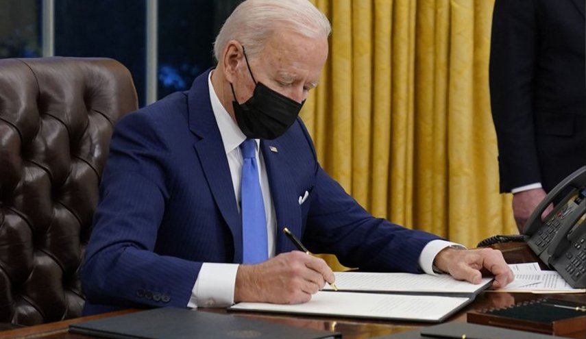 بايدن يبقي على الرسوم الجمركية على منتجات أوروبية