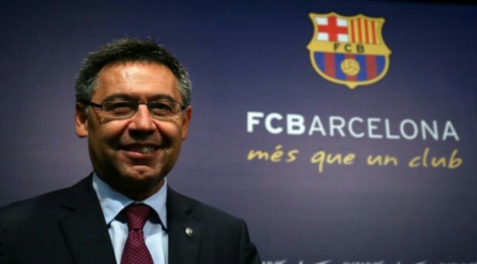 الشرطة تداهم نادي برشلونة .. وبارتوميو أول المعتقلين