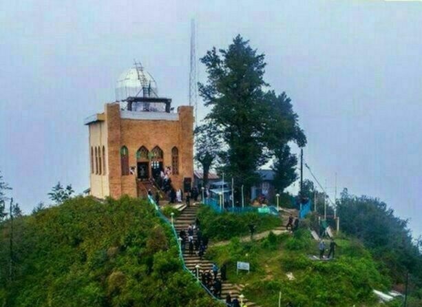 حرم امام‌زاده اسحاق (ع) در طبیعتی زیبا بر بام گیلان