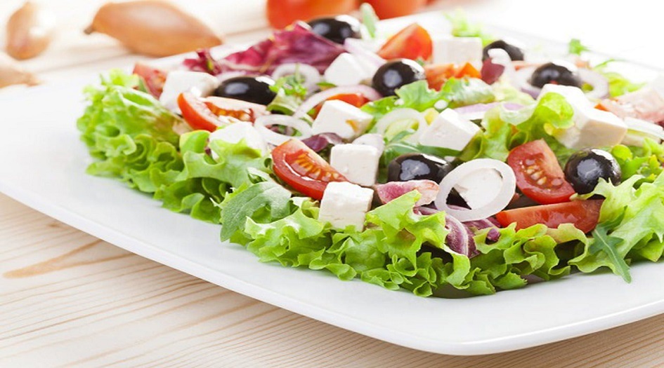 هل حقاً الأكل بعد الساعة 6 مساءً مضر؟