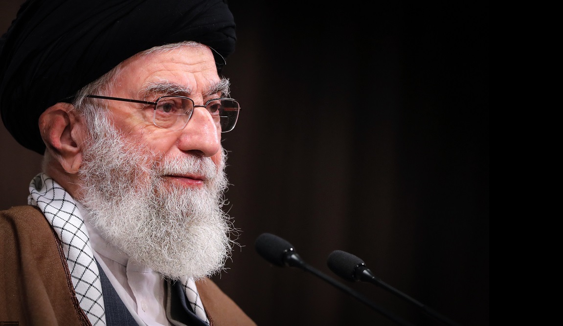 «بصیرت» و «صبر و استقامت» دو سلاح مهم برای مواجهه با دشمن