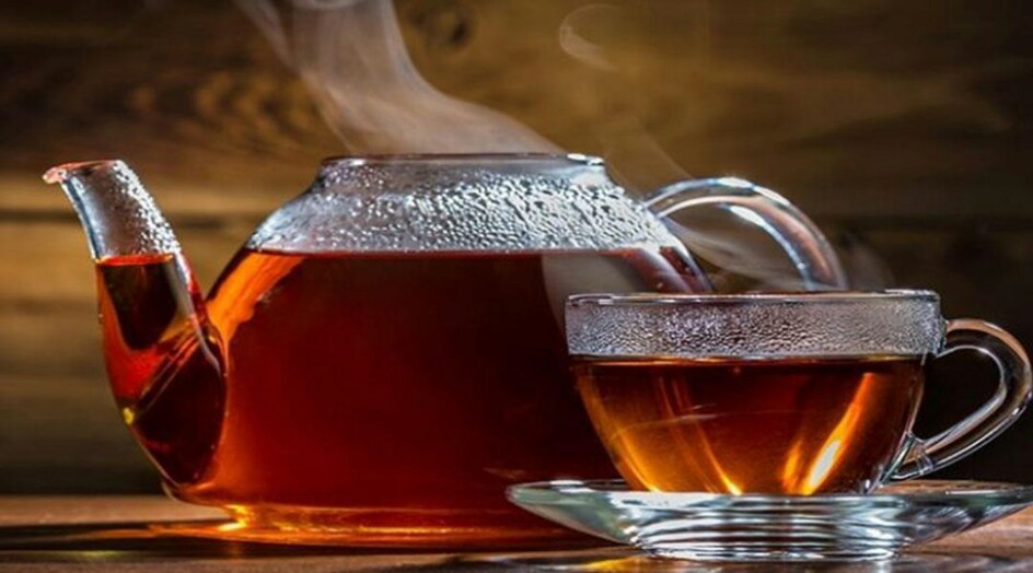 خطأ شائع نرتكبه أثناء تحضير الشاي يجعله سام .. تجنبوه فوراً