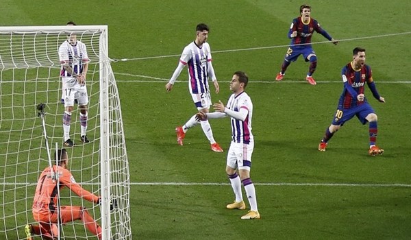 برشلونة يشعل صراع الصدارة بفوز شاق على بلد الوليد