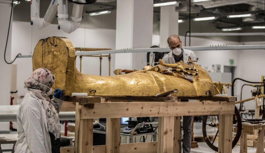 ما سبب عدم نقل مومياء توت عنخ آمون إلى المتحف؟