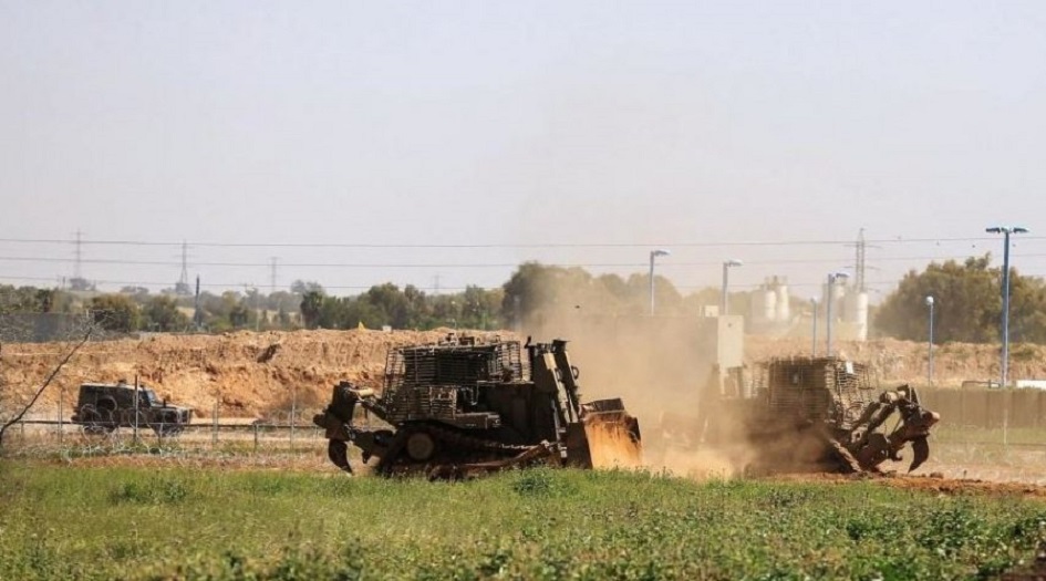 توغل 5 جرافات عسكرية "إسرائيلية" شرق قطاع غزة