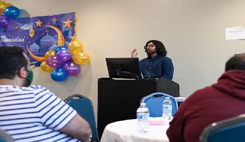 جامعة بولاية "إنديانا" الأمريكية تنظّم مأدبة إفطار للتعريف بالاسلام