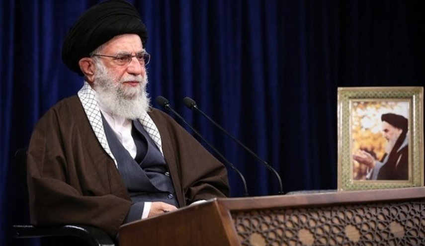 قائد الثورة يشكر السيد نصر الله وهنية على تعاطفهما برحيل اللواء حجازي