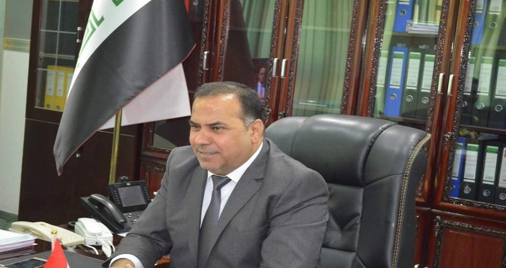 بعد صدور امر قبض بحقه.. مسؤول كبير في التجارة يهرب خارج العراق