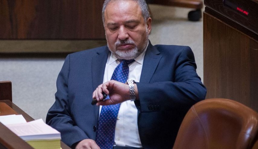 ليبرمان يقر بالهزيمة ويقول"كيف سيكون وضع اسرائيل أمام حزب الله وإيران؟!"