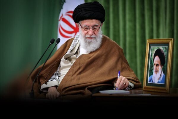 استفتایی از حضرت آیت‌الله خامنه‌ای؛اگر در انتخابات، اصلح را نشناسیم وظیفه چیست؟