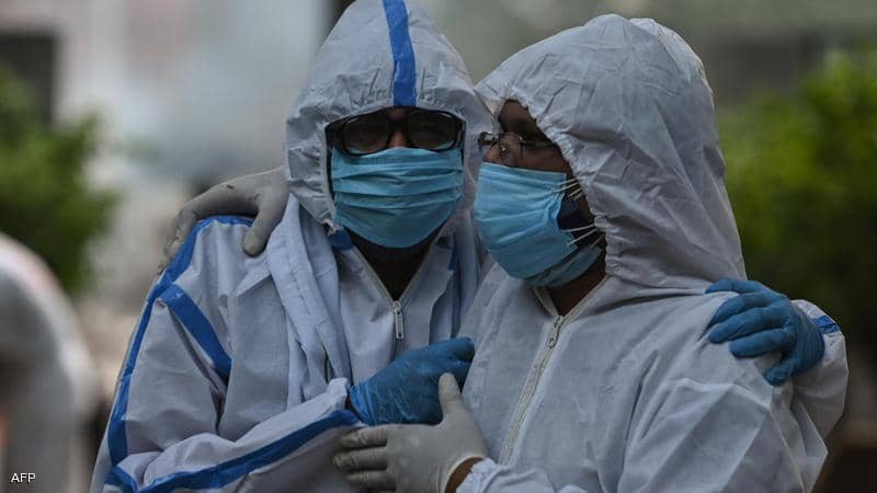 لأول مرة منذ 46 يوما..انخفاض المنحنى الوبائي لإصابات كورونا في الهند