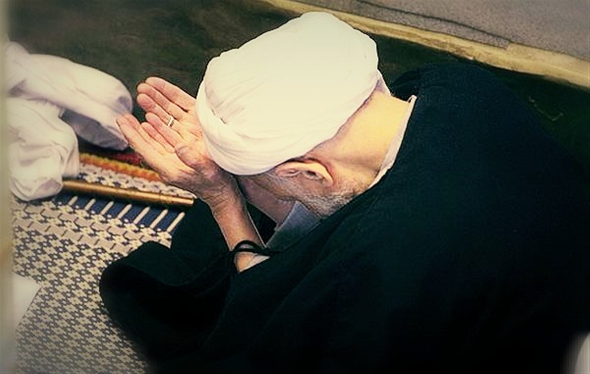 نماز اول ماه به توصيه آيت الله بهجت