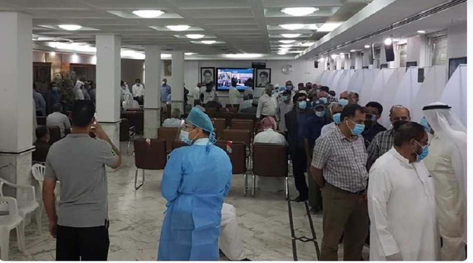 الجالية الايرانية في الكويت تشارك في الانتخابات الرئاسية