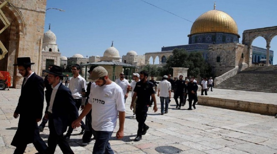 المستوطنين يقتحمون المسجد الأقصى المبارك