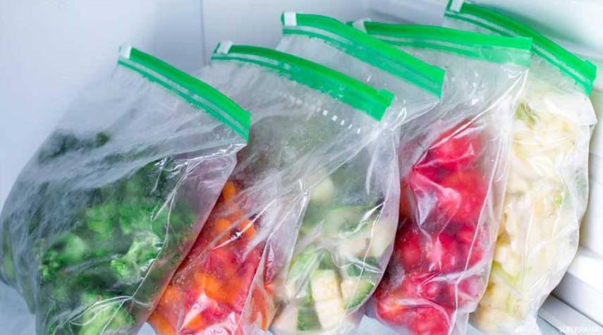 حيل تطيل عمر المواد الغذائية في ثلاجتك!