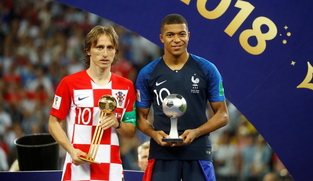 حذف قهرمان و نایب قهرمان جهان از رقابتهای یورو 2020