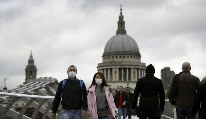 بريطانيا تسجل 26.068 إصابة جديدة بفيروس كورونا