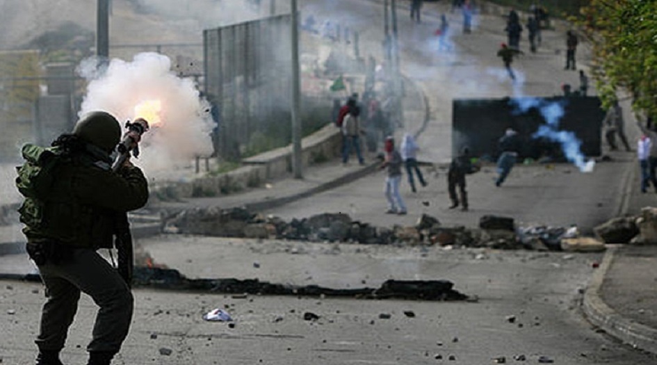 إصابات خلال اقتحام الكيان الصهيوني ومستوطنيه مسجداً في حلحول بالخليل