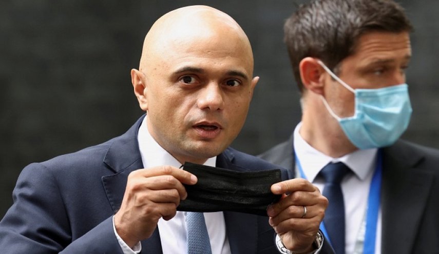 إصابة وزير صحة بريطانيا بكورونا رغم تلقيه جرعتين من اللقاح!