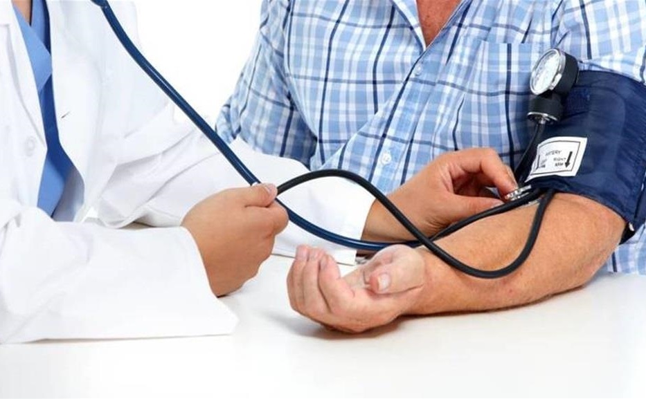 دراسة تكشف طريقة سهلة لخفض الضغط المرتفع في 5 دقائق