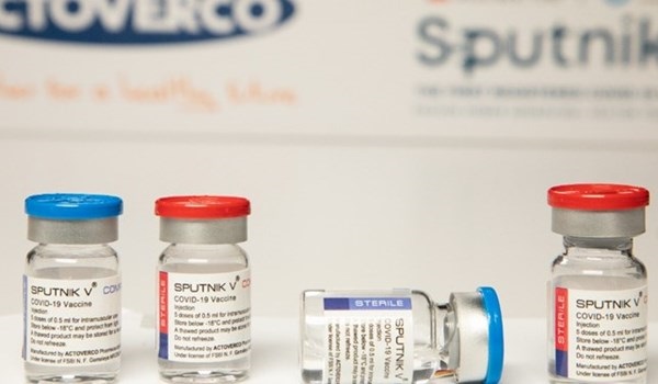 شركة ايرانية تعمل لانتاج 900 الف جرعة من لقاح "سبوتنيك في" شهريا