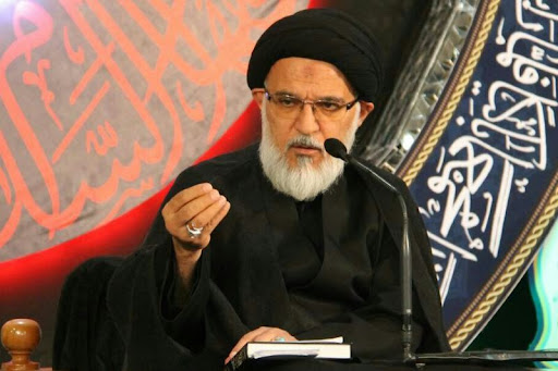  کلام علماء: عرفه فيضی دارد که از دو مکان منتشر می‌شود: کربلا و عرفات