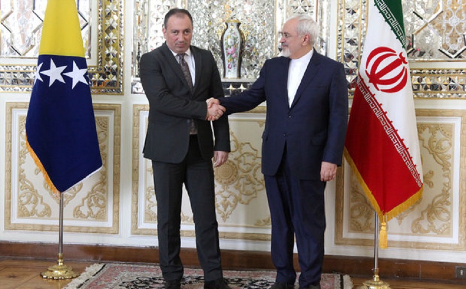 ظريف في استقبال عدد من الشخصيات للمشاركة بمراسيم القسم الدستوري