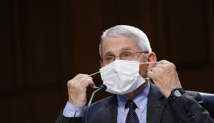 فاوتشي يتوقع تسجيل 200 ألف إصابة يوميا بكورونا في امريكا