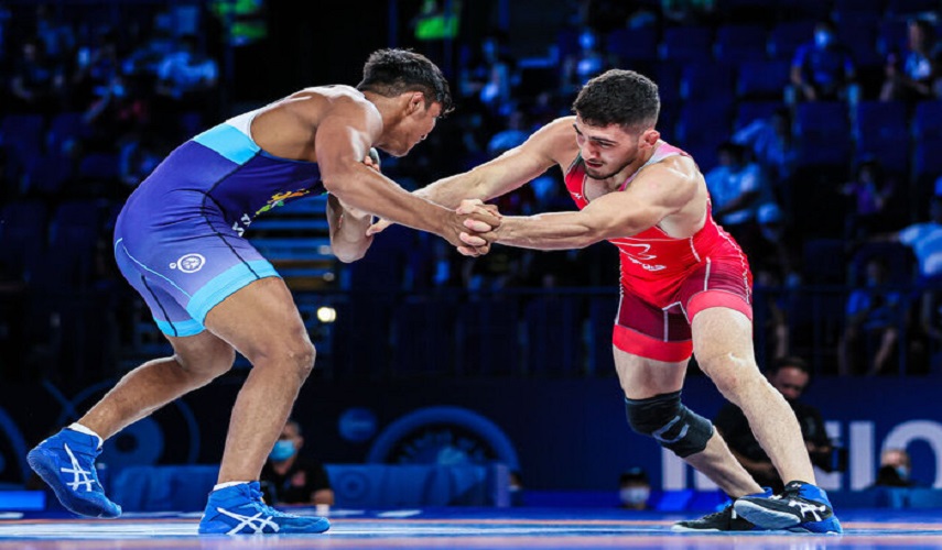 ذهبيتان وبرونزية لإيران في بطولة العالم للشباب للمصارعة الحرة
