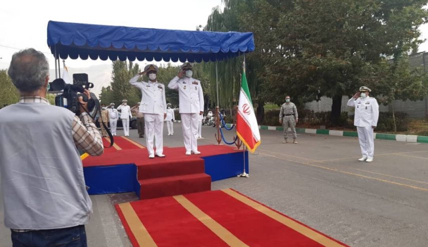 قائد القوة البحرية الايرانية يستقبل نظيره الباكستاني