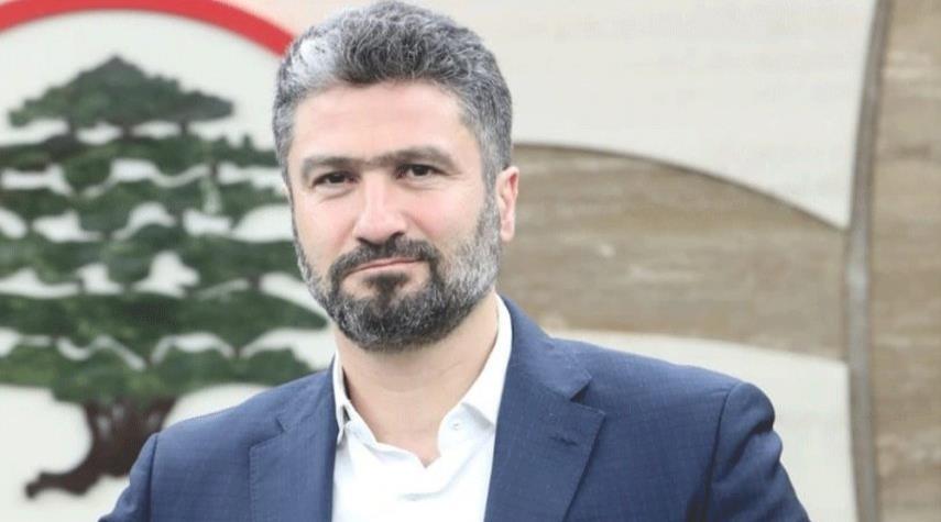 المعلوف ينتظر قرار فصله من الحزب لاشادته بمبادرة حزب الله وايران